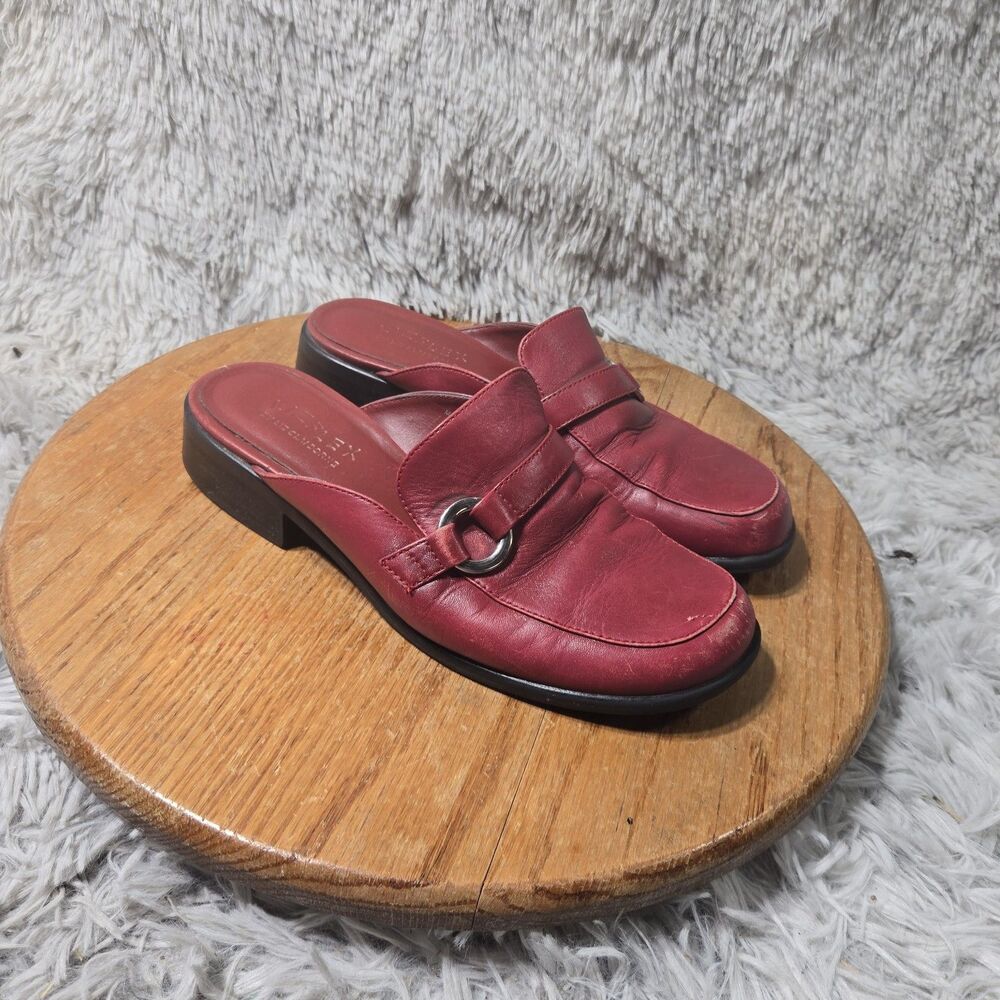 LizFlex Liz Claiborne Red Slip On Mules Women 7.5 Burgundy Leather Buckle Shoes